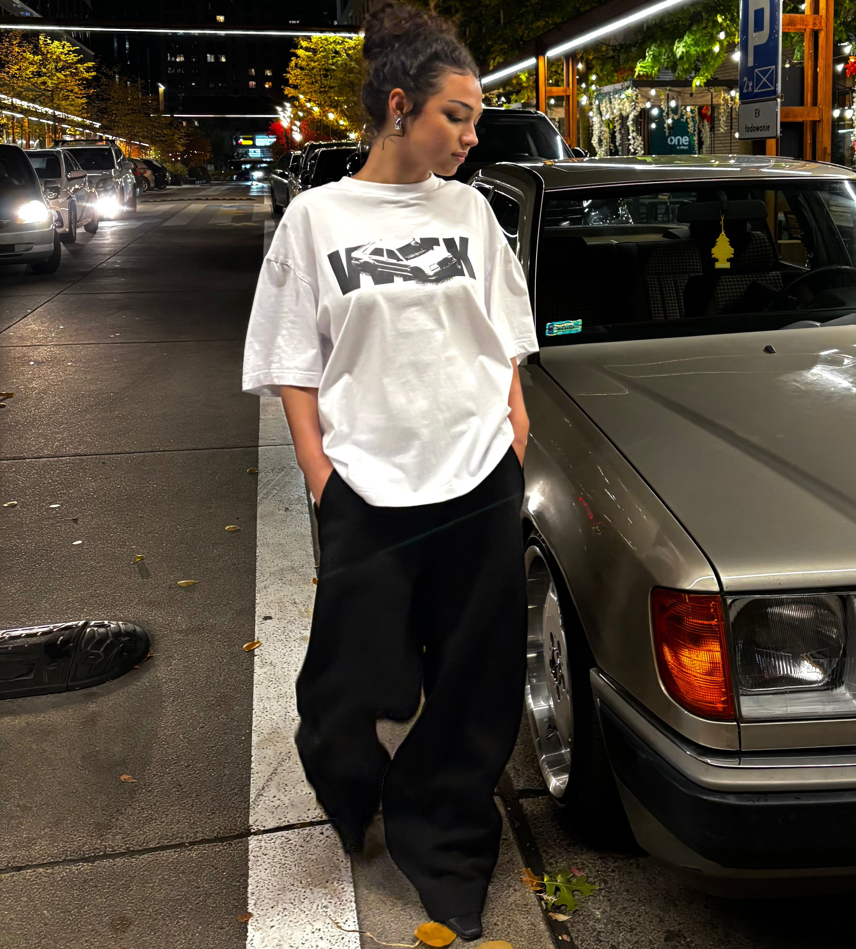 BOXY WHITE GRAPHIC TEE 0.01